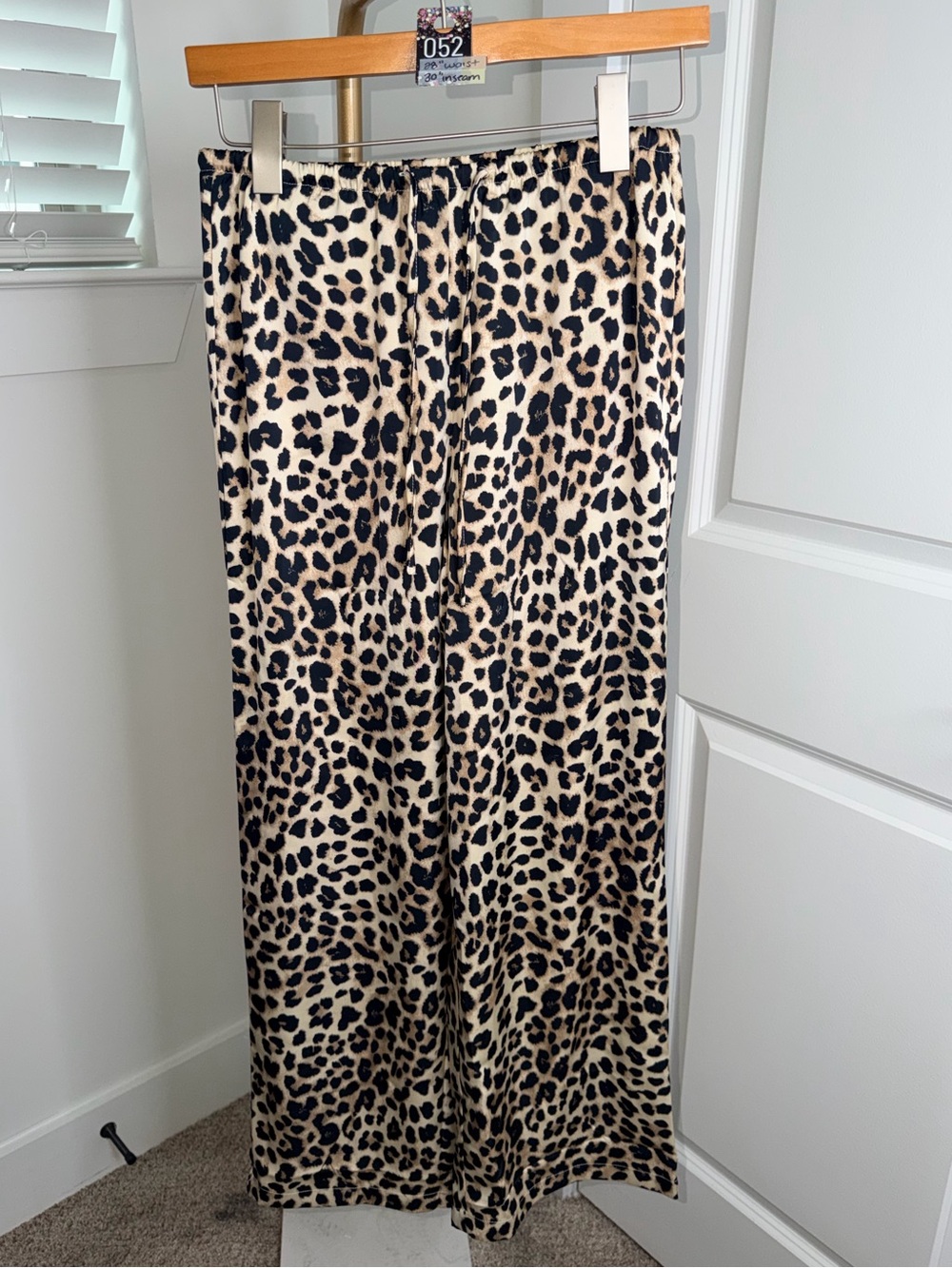 52. Sincerely Jules Leopard Print Wide Leg Lounge Pants Size XS